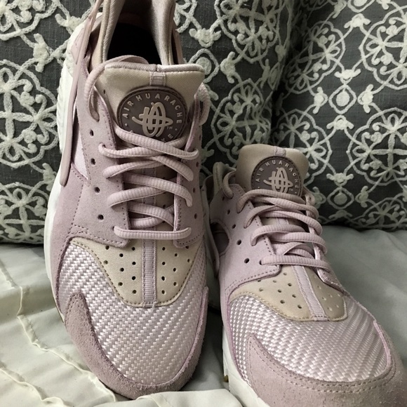 Nike | Shoes | Nike Huarache Lilac | Poshmark